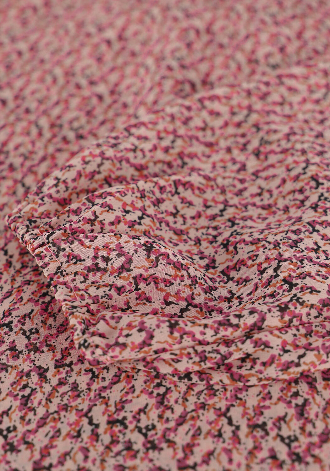 NEO NOIR BISA SOFT GRAPHIC BLOUSE Blouses en rose - large