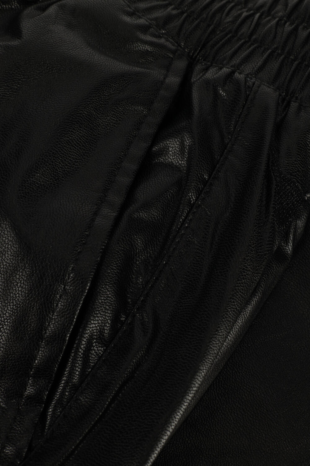 ALIX THE LABEL Pantalon LADIES WOVEN SHINY TRAINING PANTS en noir - large