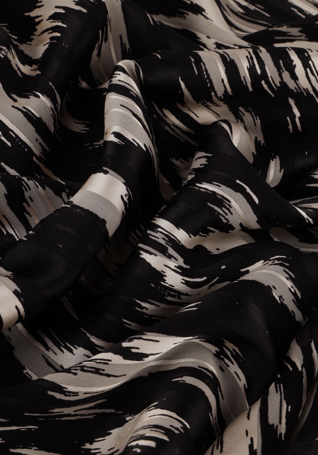 NEO NOIR Robe midi LOUISE CHEER VIBE DRESS en noir - large