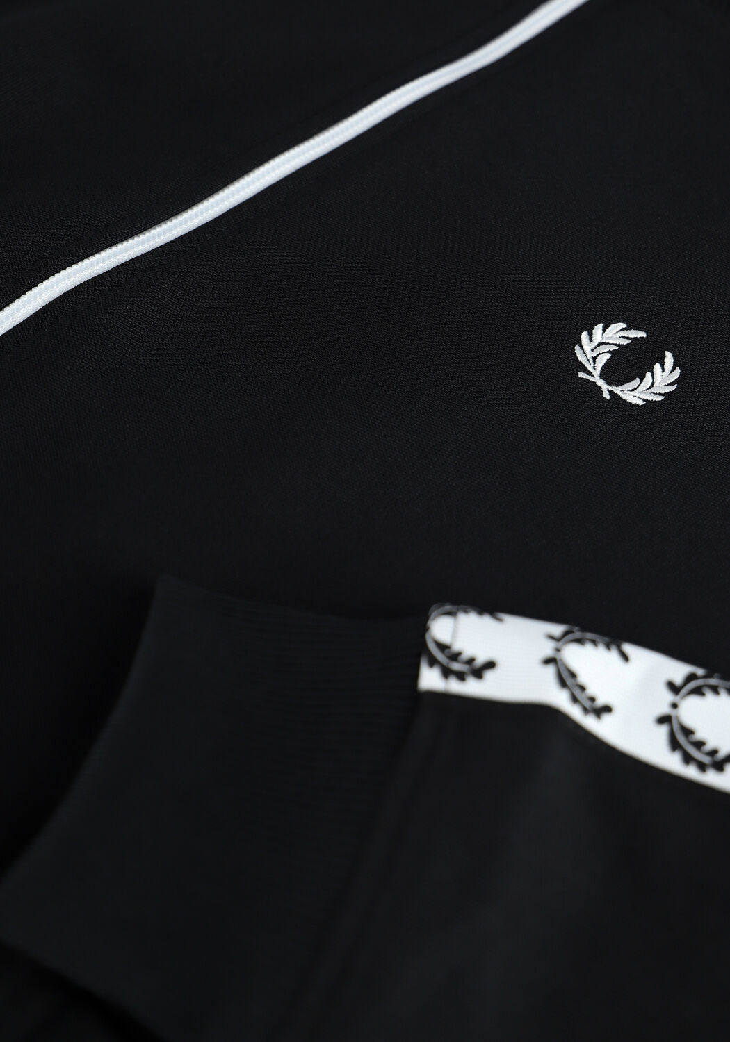 Zwarte FRED PERRY Vest TAPED TRACK JACKET - large