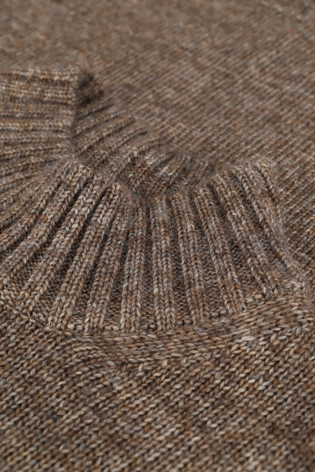 Bruine MODSTR&Ouml;M Coltrui MARIKA T-NECK - large