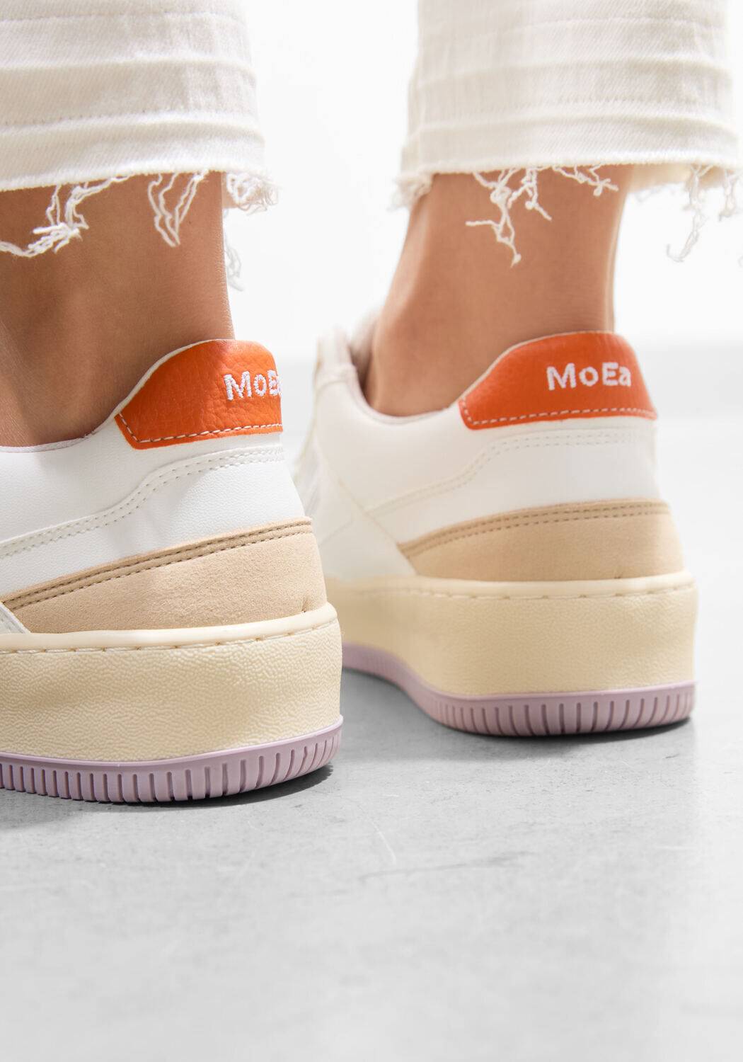 Witte MoEa Sneakers GEN 1 - large