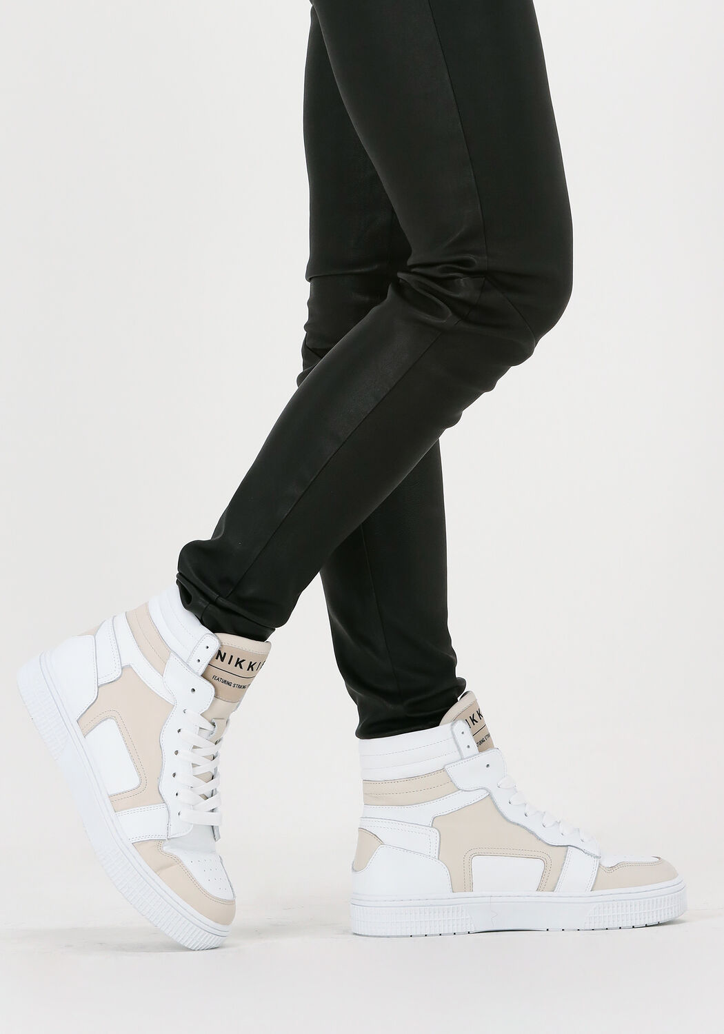 Beige NIKKIE Hoge sneakers LIVIA SNEAKER Omoda