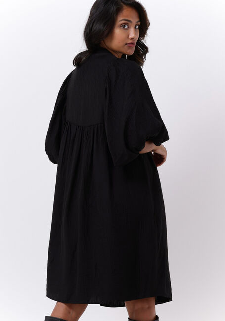BRUUNS BAZAAR Robe midi CYCLAMEN SARINE DRESS en noir - large