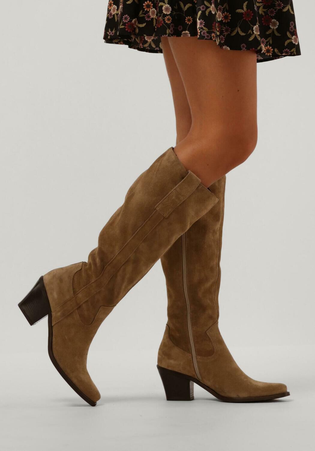 Beige NOTRE V 03 221 Omoda