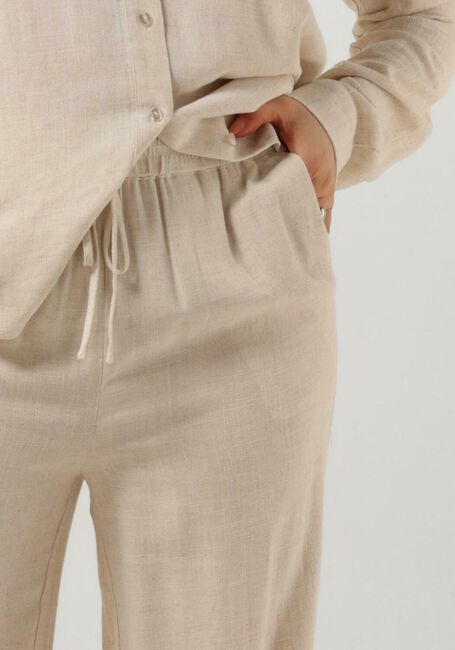 SELECTED FEMME Pantalon large SLFVIVA-GULIA HW LONG LINEN PANT NOOS en beige - large