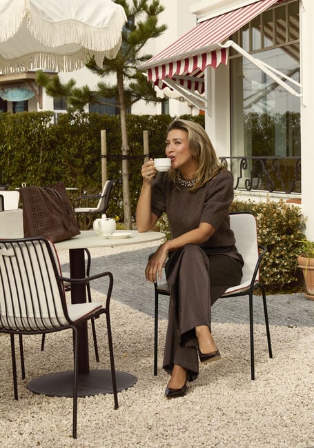 OMODA ATELIER Pull OM-DAHLIA X BO en marron - large