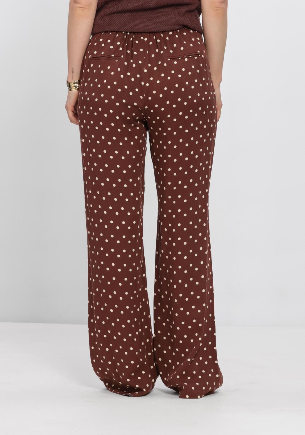 YDENCE PANTS STACEY Pantalons en marron - large