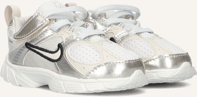Witte NIKE Sneakers V5 RNR (TD) Witte NIKE Sneakers V5 RNR (TD) - large