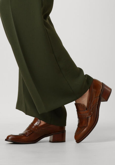 PERTINI 32770 Chaussures à enfiler en cognac - large