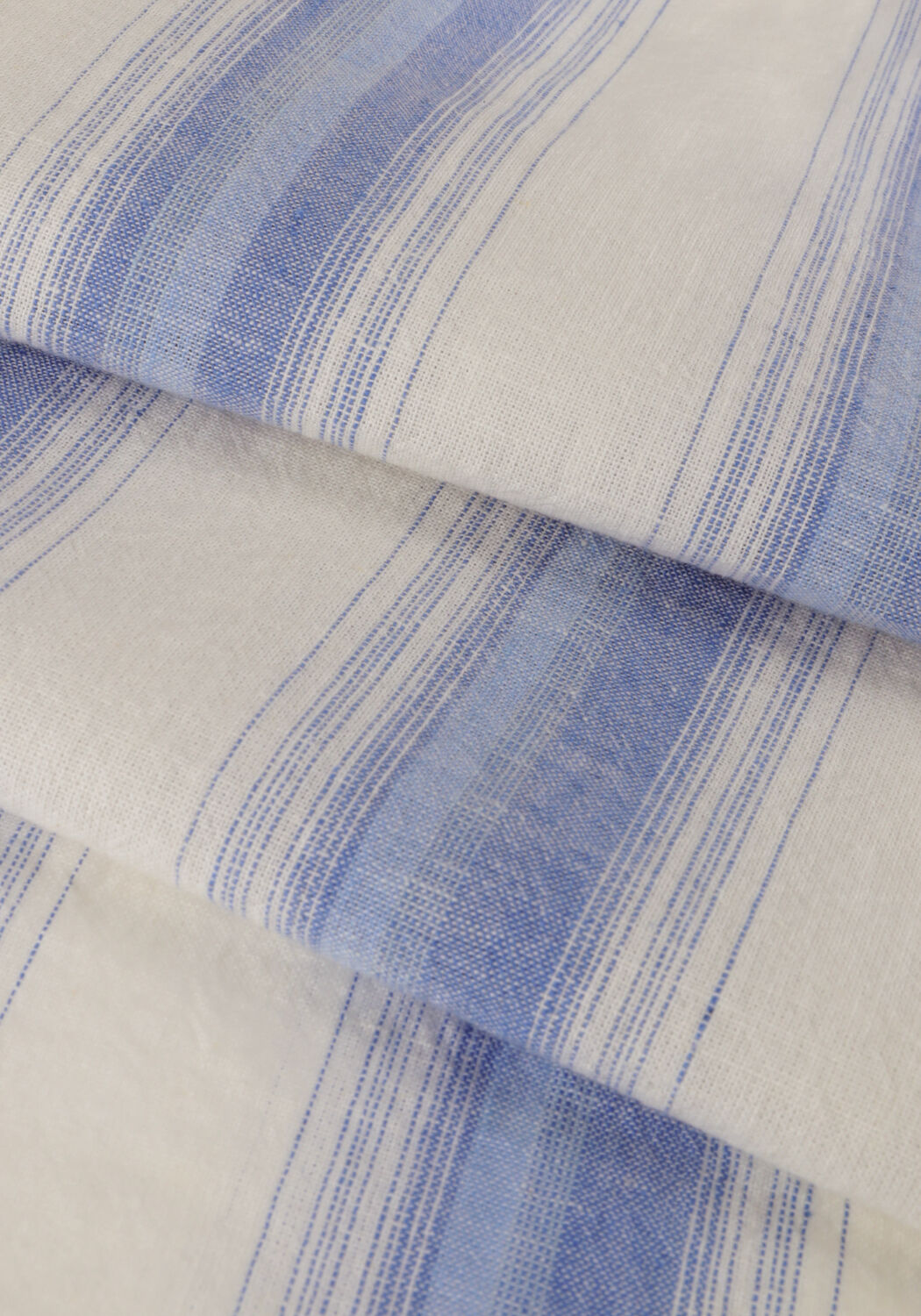 SCOTCH & SODA Chemise d&eacute;contract&eacute; COTTON LINEN BLEND KAFTAN IN CHECKS AND STRIPES en blanc - large