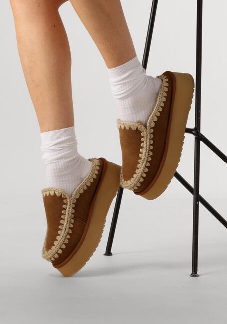 MOU CLOG ESKIMO PLATFORM Chaussures à enfiler en cognac - large