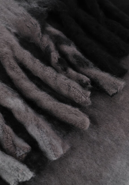 YEHWANG SJAAL MET FRANJES Foulard en gris - large