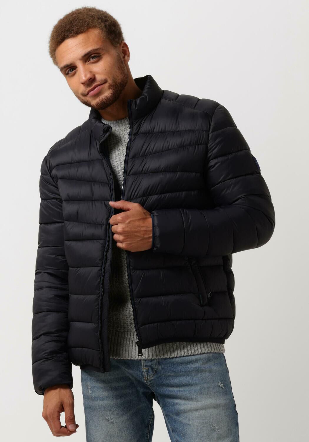 Blauwe SCOTCH SODA Gewatteerde jas SHORT PUFFER JACKET Omoda