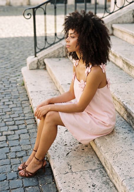 Roze Y.A.S. Jurken YASDOUCE STRAP MIDI DRESS - large