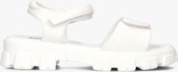 BULLBOXER AUC000F1S Sandales en blanc - medium