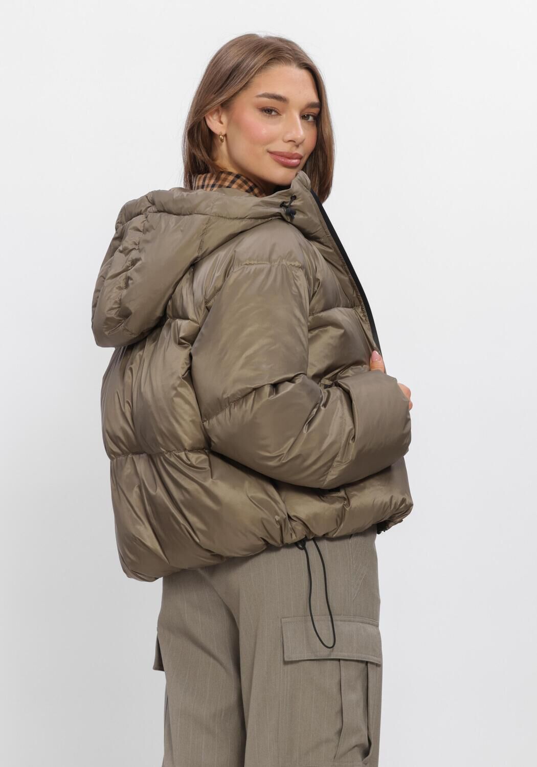 WITHBLACK Veste matelass&eacute; WBLEMMA SHORT DOWN PUFFER JKT Kaki - large
