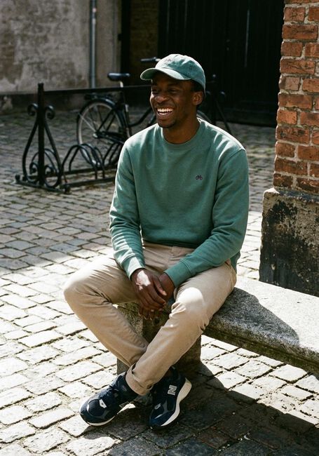 STR&Oslash;M Clothing Chandail SWEATER en vert - large