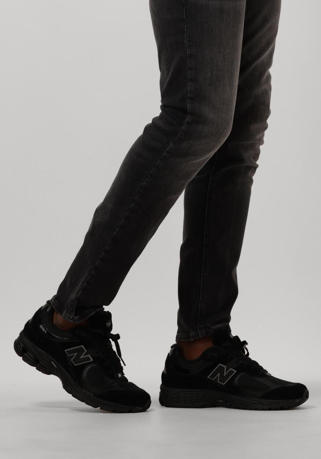 Zwarte NEW BALANCE Sneakers M2002 M - large