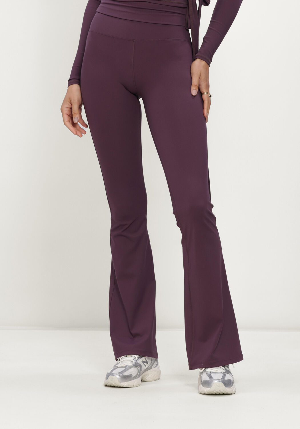 Bordeaux THE LOLA CLUB Legging BRUNA FLARED LEGGING - large