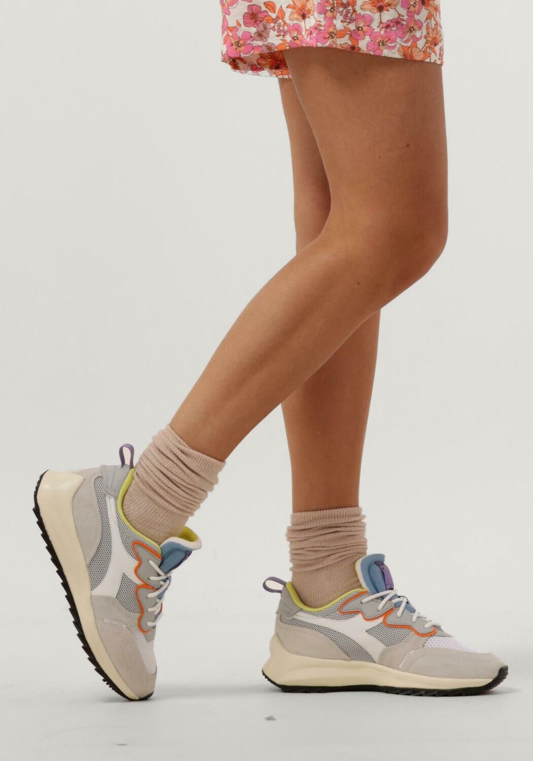 DIADORA Baskets basses JOLLY SUEDE MESH WOMAN en blanc - large