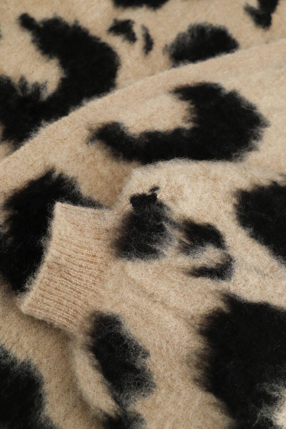 Beige NA-KD Vest LEO KNITTED OVERSIZED BRUSHED  - large