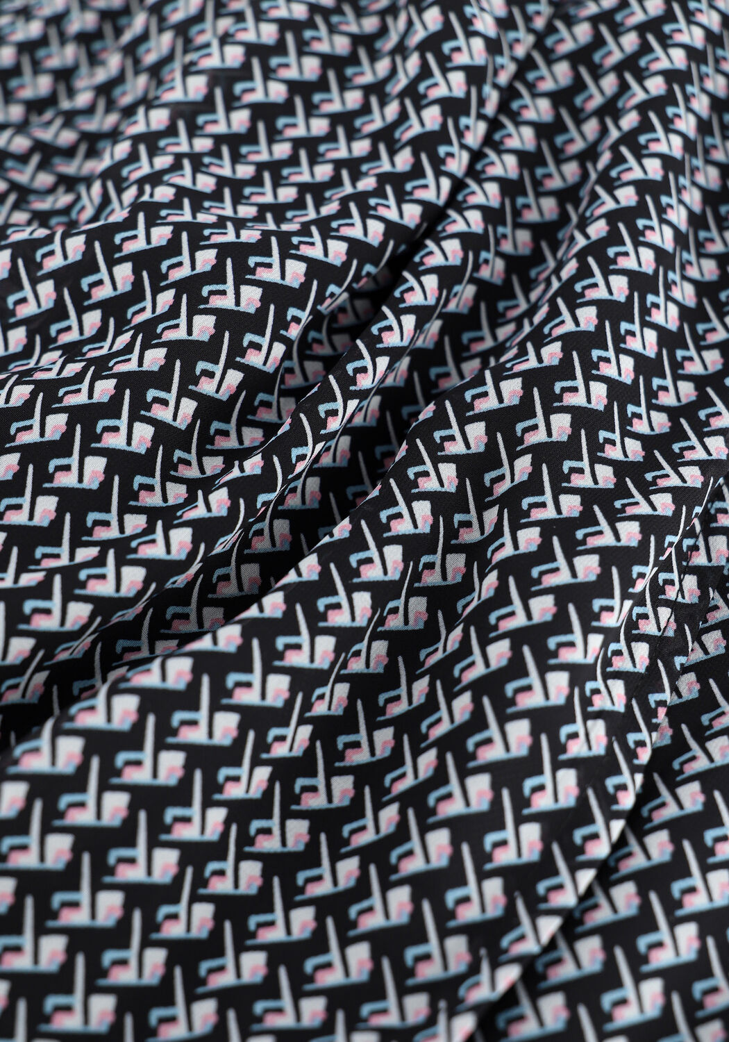 COLOURFUL REBEL Robe maxi AVA GEOMETRIC MAXI WRAP DRESS en noir - large