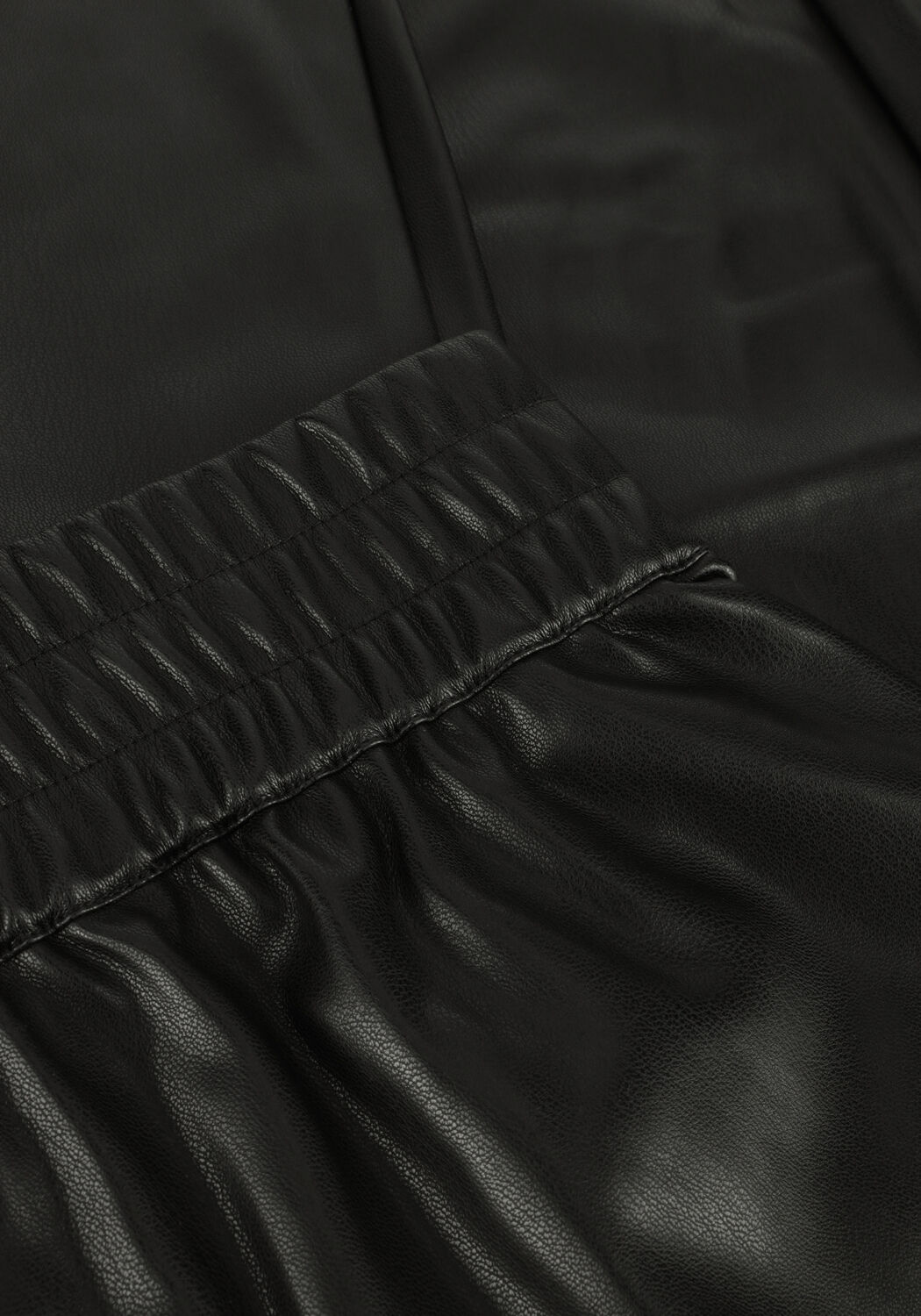 MODSTR&Ouml;M Pantalon large FAMINAMD PANTS en noir - large