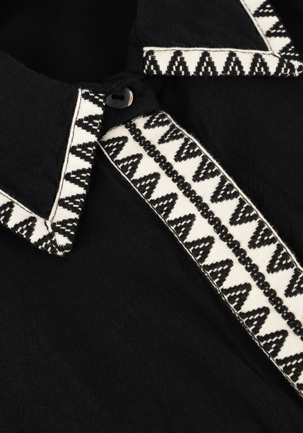 Zwarte DEVOTION  GAIA - large