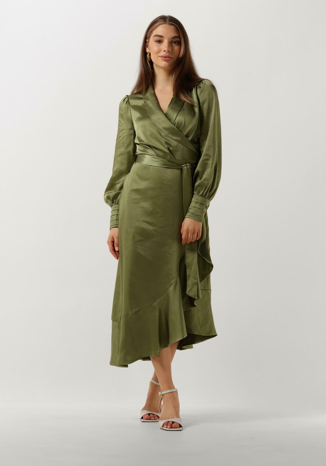 Groene NOTRE V Midi jurk NV DORISSA SATIN DRESS Omoda