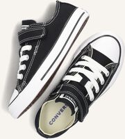Zwarte CONVERSE Sneakers CHUCK TAYLOR ALL STAR LO 1V Zwarte CONVERSE Sneakers CHUCK TAYLOR ALL STAR LO 1V - medium