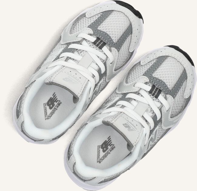 Witte NEW BALANCE Sneakers IZ530 Witte NEW BALANCE Sneakers IZ530 - large