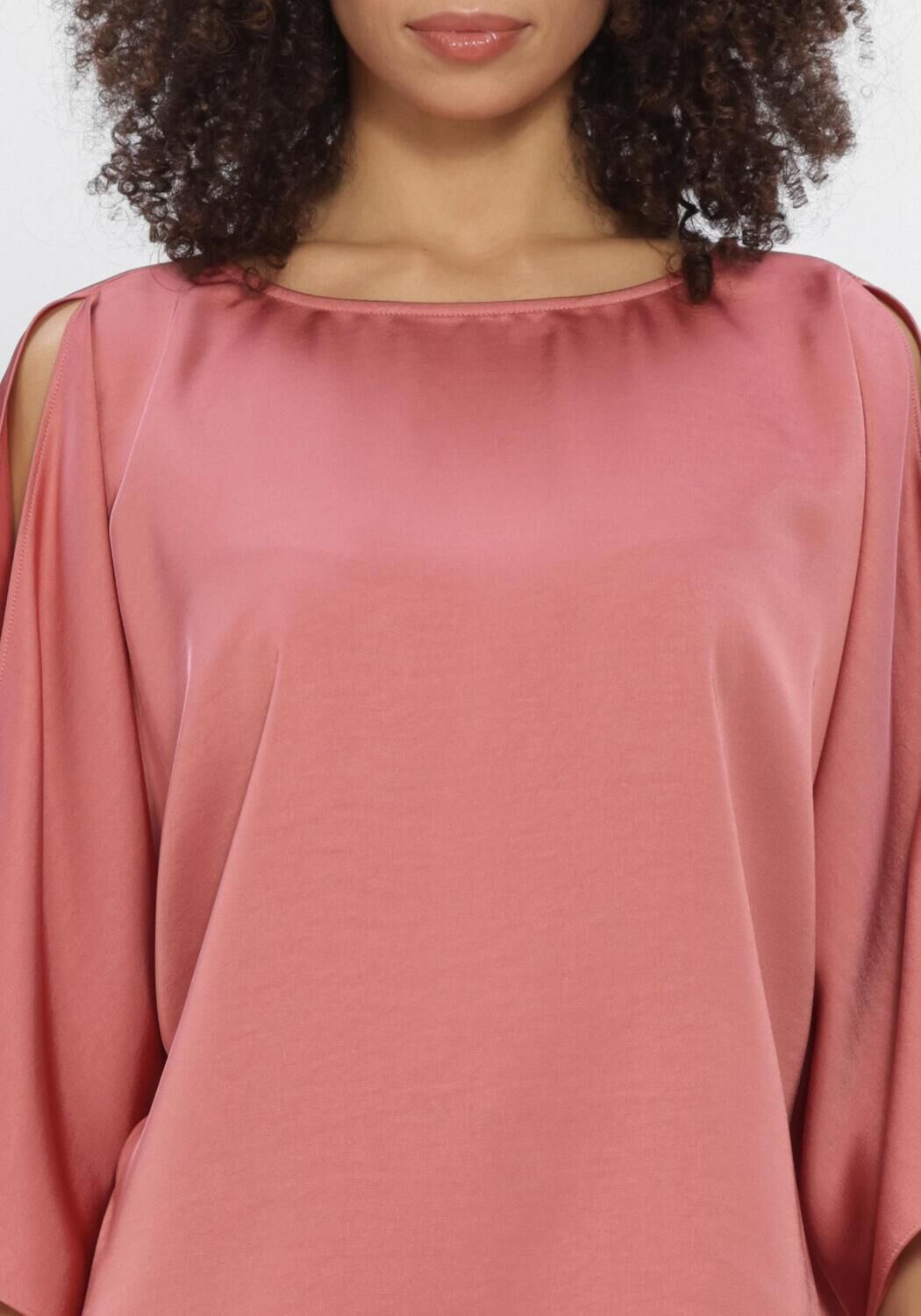 DANTE6 Haut RISETTE FLOWING SATIN TOP en rose - large