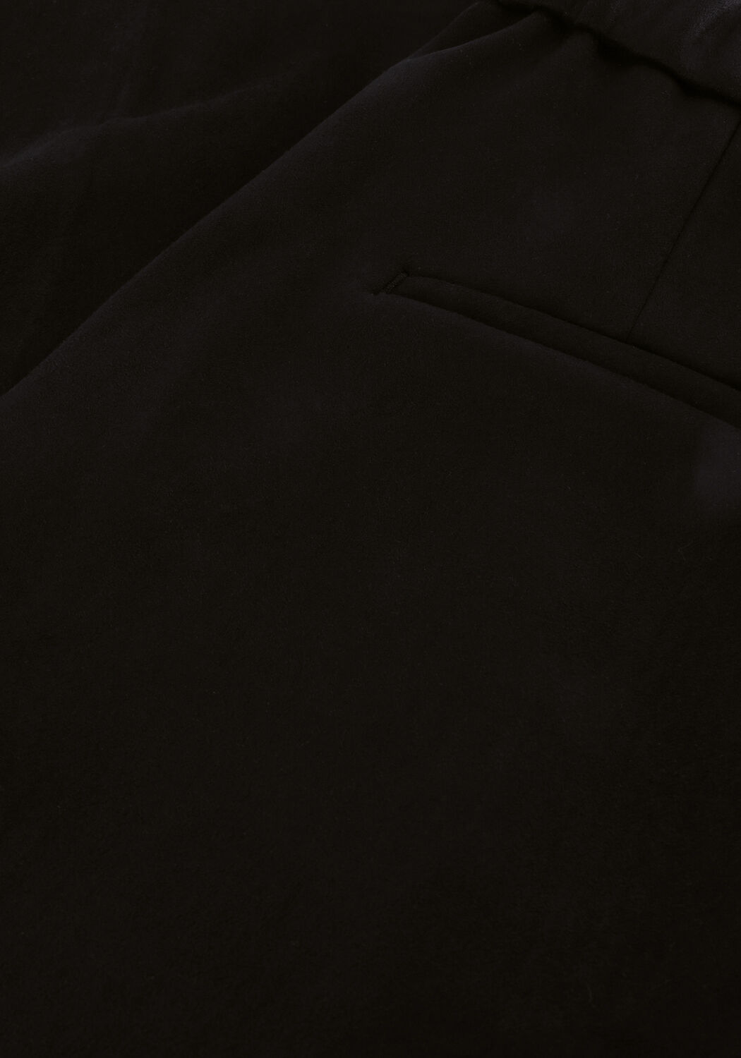 NUKUS Pantalon &eacute;vas&eacute; JILL PANTS SUEDINE en noir - large