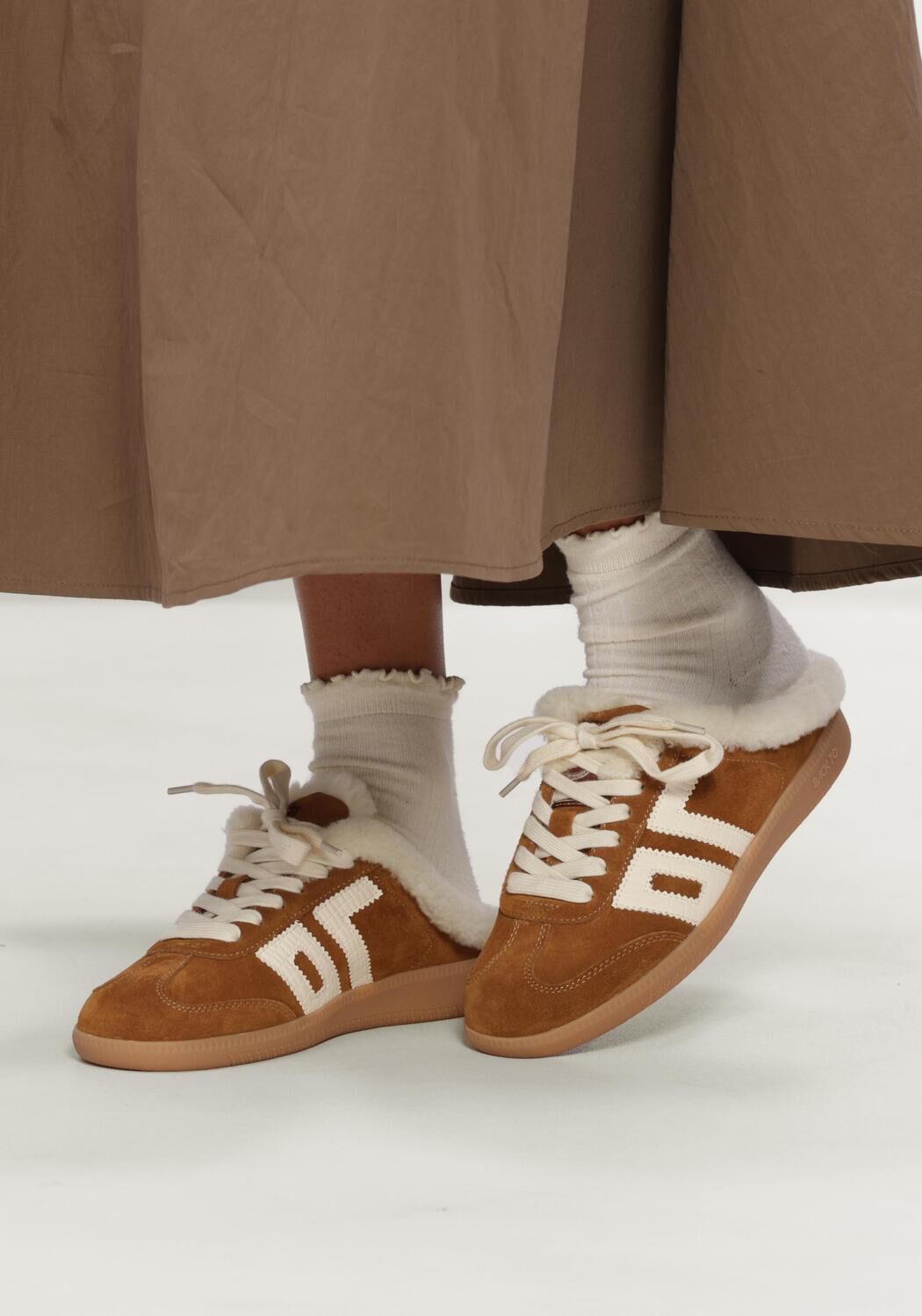Camel BACK70 Sneakers EASTER - large