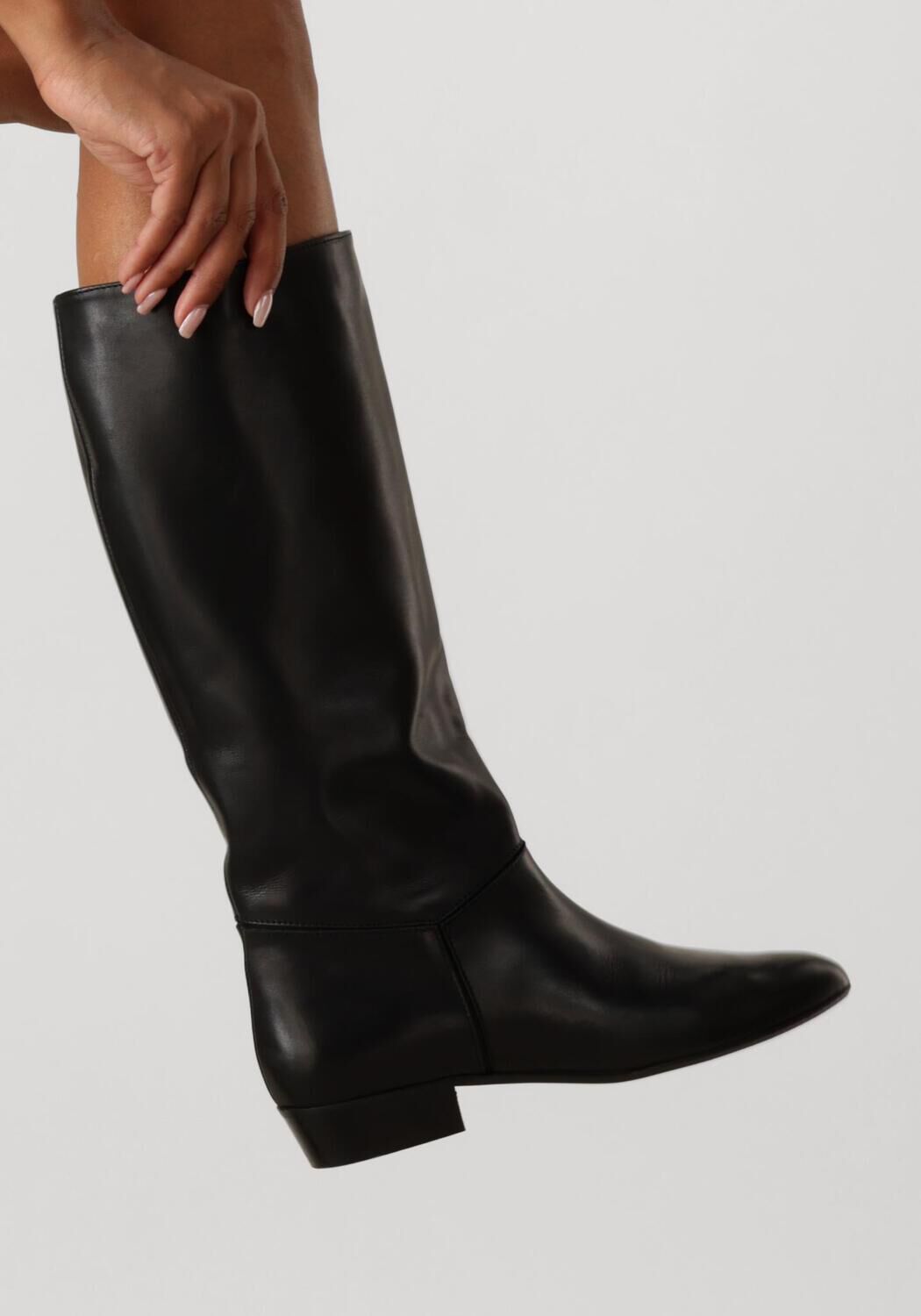 ANONYMOUS COPENHAGEN Bottes hautes JASMINA 20 en noir - large