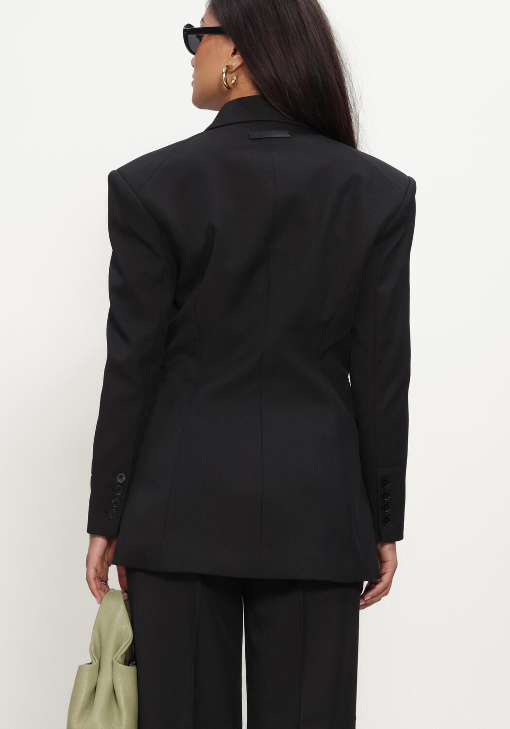 HAUTE L'AMITI&Eacute; PREMIERE WAIST FIT BLAZER Blazers en noir - large