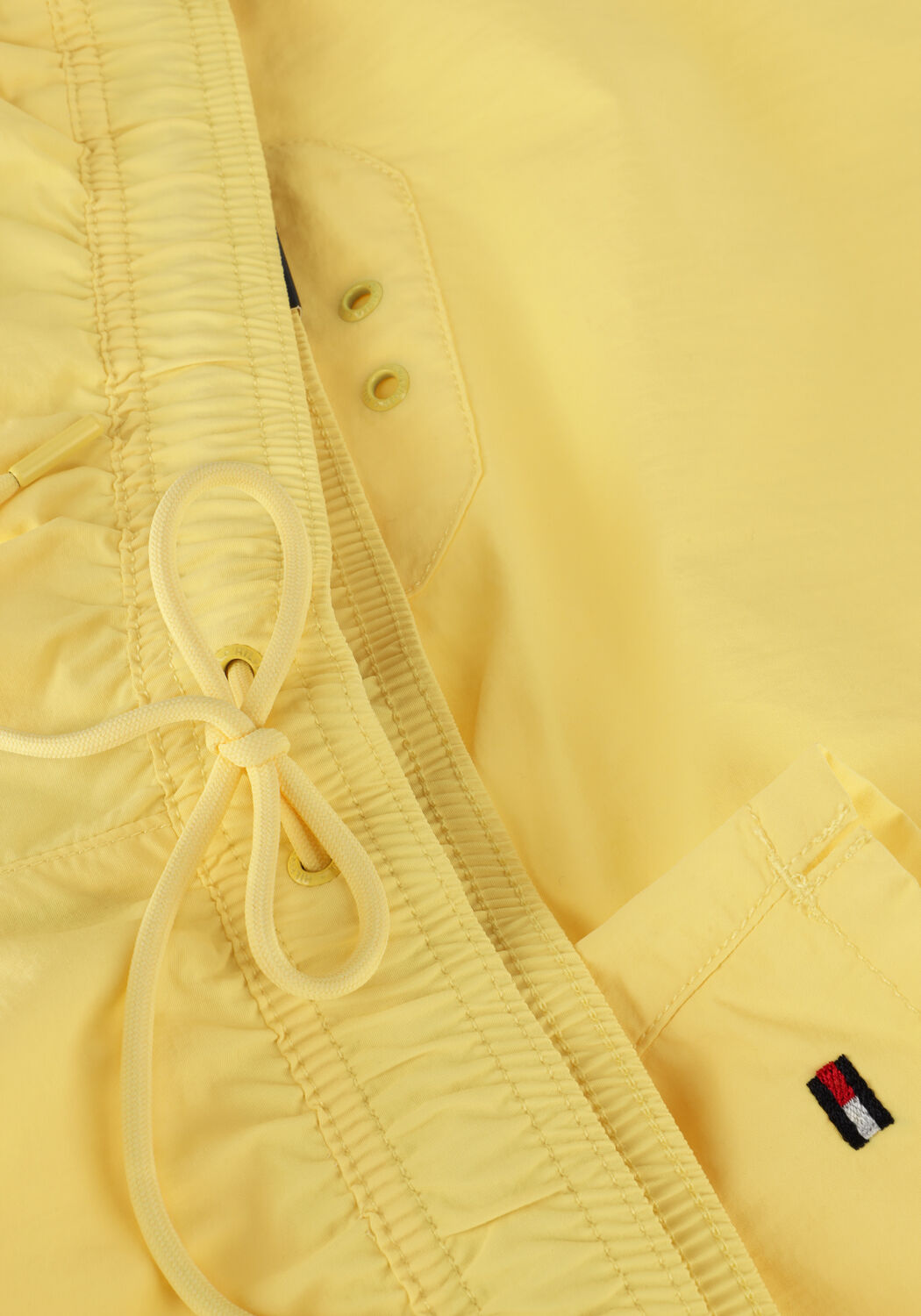TOMMY HILFIGER Shorts de bain MEDIUM DRAWSTRING en jaune - large