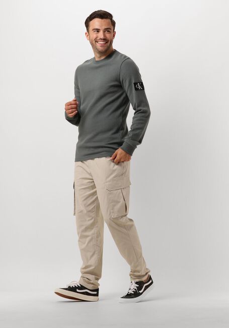 Grijze CALVIN KLEIN Sweater BADGE WAFFLES LS TEE Grijze CALVIN KLEIN Sweater BADGE WAFFLES LS TEE - large
