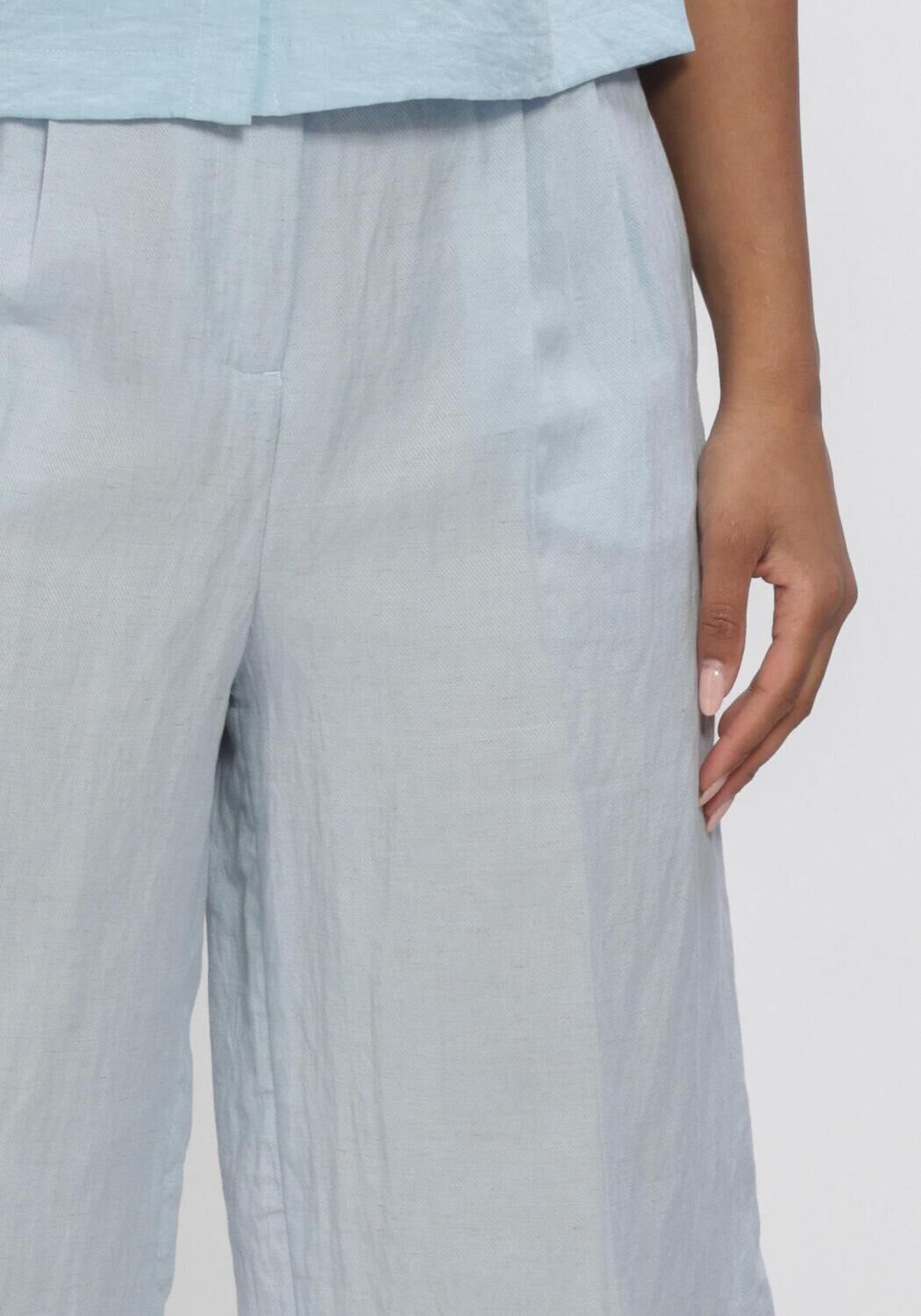 MSCH COPENHAGEN MSCHGRACIELA FRANCISKA HW SHORTS Pantalons en bleu - large