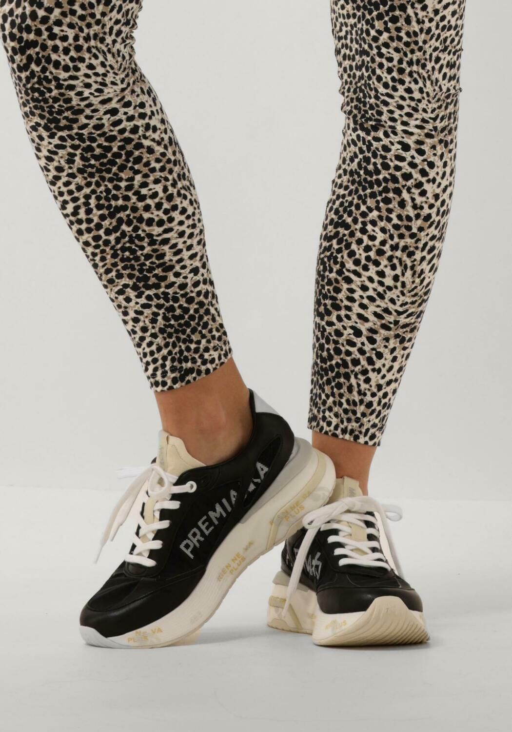 PREMIATA Baskets basses MOERUN-D en noir - large