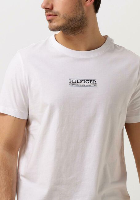 Witte TOMMY HILFIGER T-shirt SMALL HILFIGER TEE - large