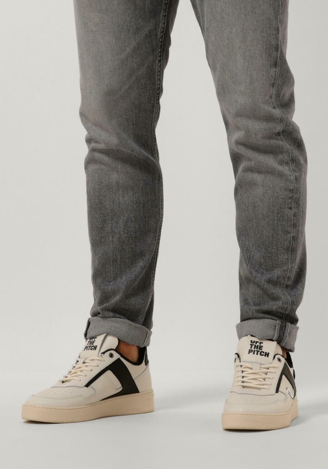 Zwarte OFF THE PITCH Sneakers SKY FORCE - large