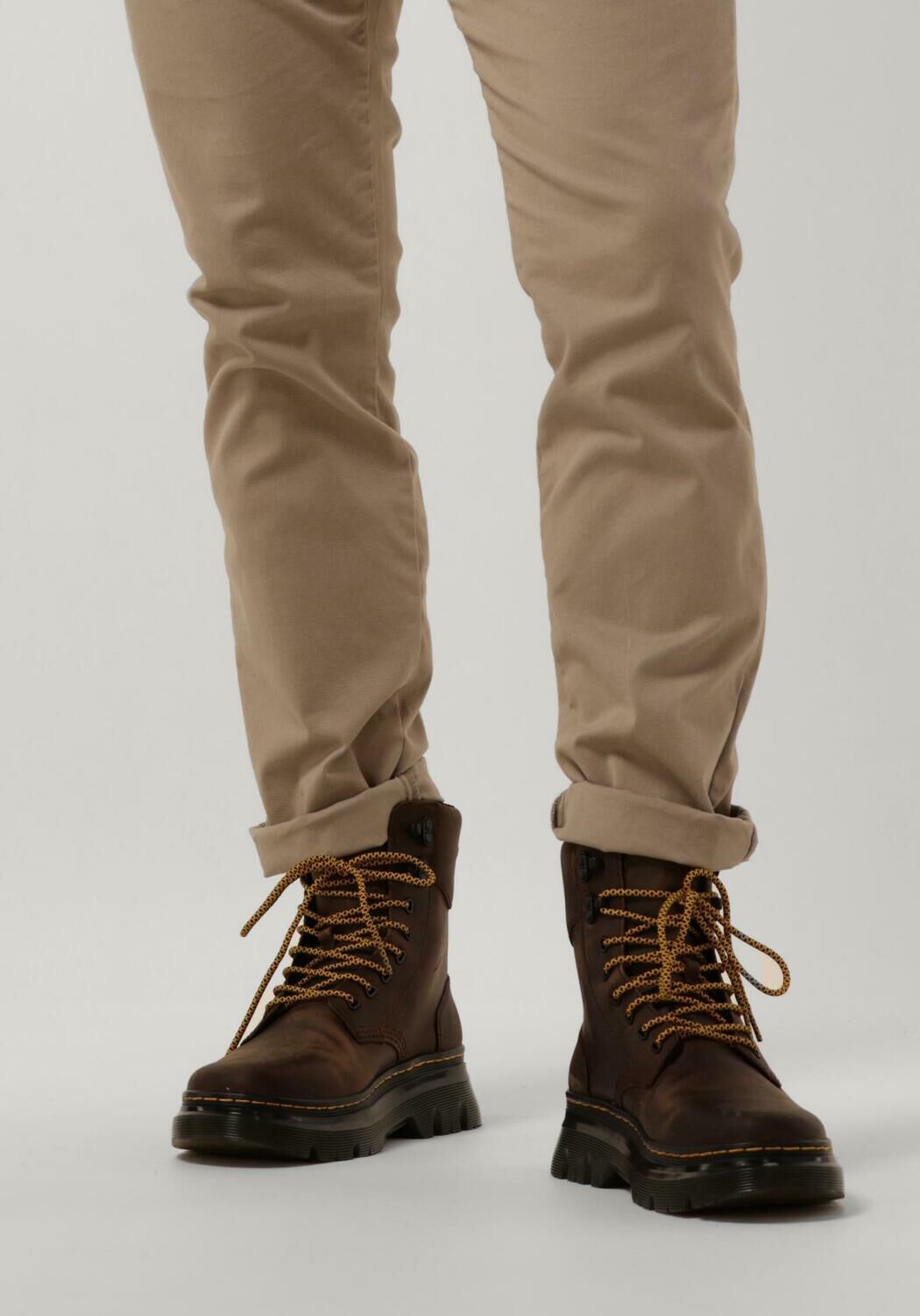 DR MARTENS Bottines &agrave; lacets TARIK en marron - large