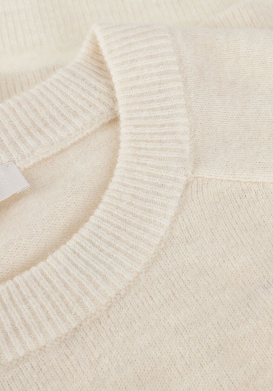 EDITED Haut BIRLA KNIT SHIRT Blanc - large