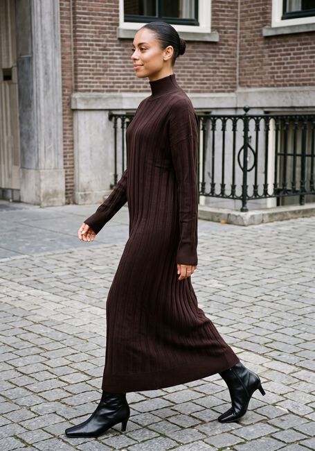 INWEAR Robe maxi TESSIW KELLSIE DRESS en marron - large