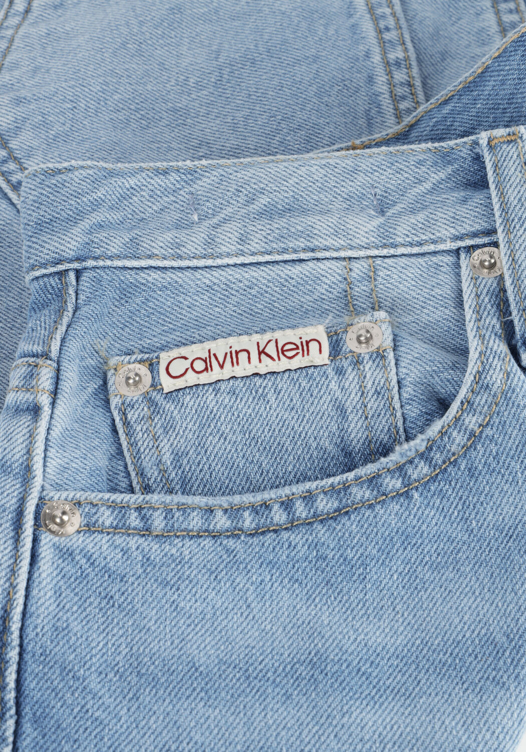 Lichtblauwe CALVIN KLEIN Jeans MOM SHORT - large