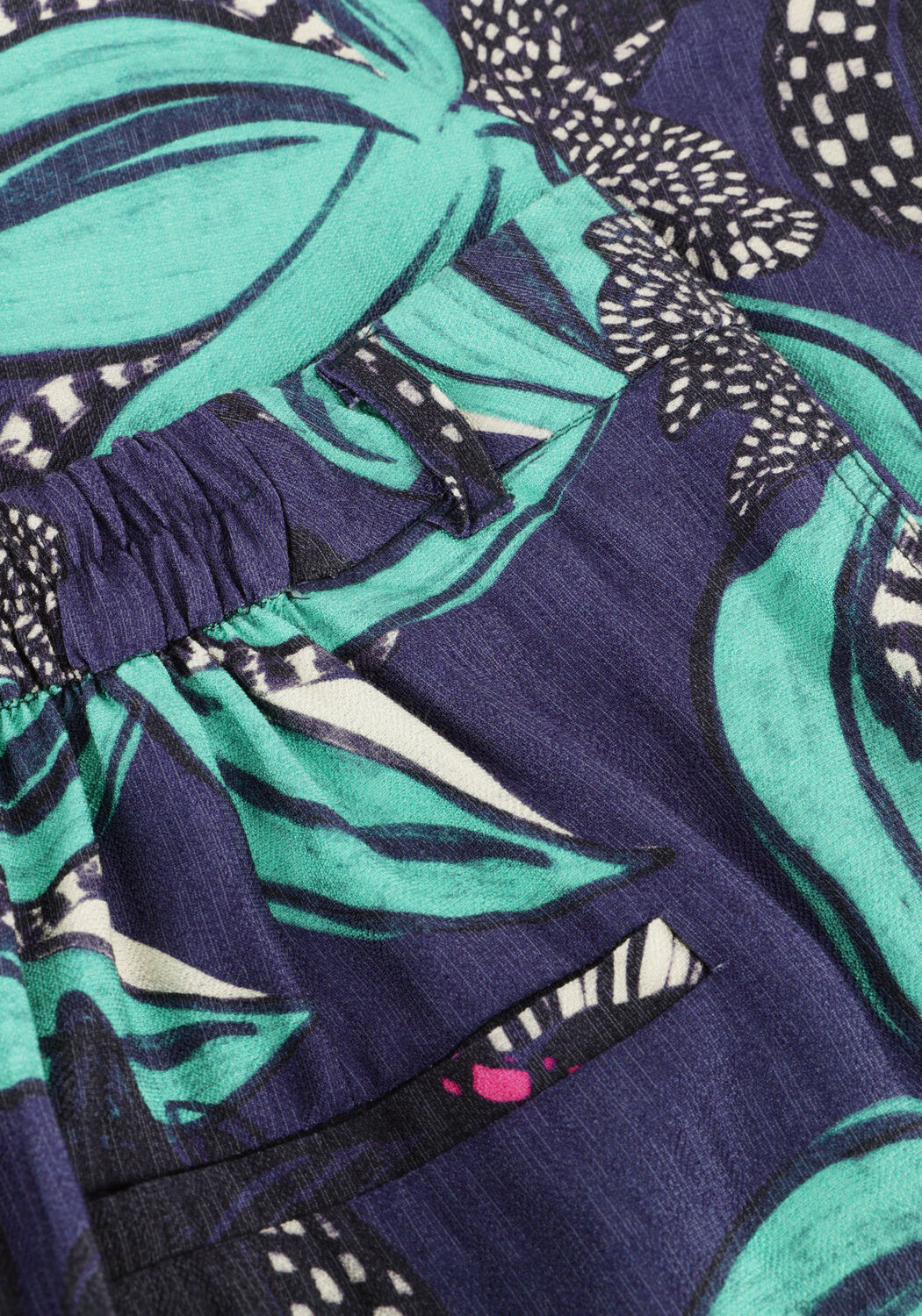 POM AMSTERDAM Pantalon large PANTS - DELICACY GREEN en bleu - large