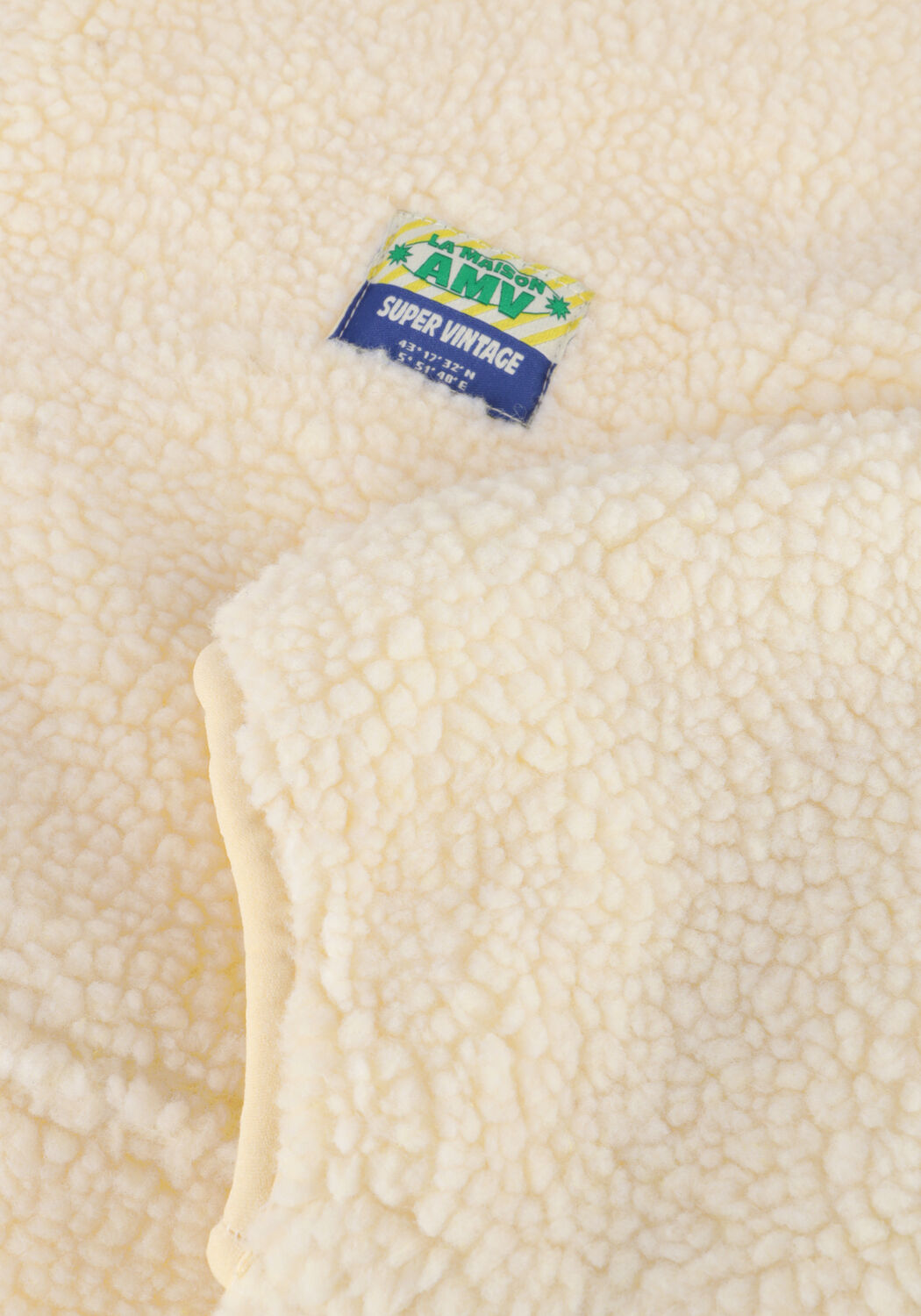 Ecru AMERICAN VINTAGE Faux fur jas HOKTOWN WOMAN - large