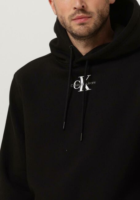 CALVIN KLEIN Chandail MONOLOGO HOODIE en noir - large
